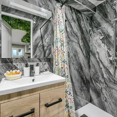 Le Sauvage - 4 Prs - Wifi -proche Paris * Bobigny