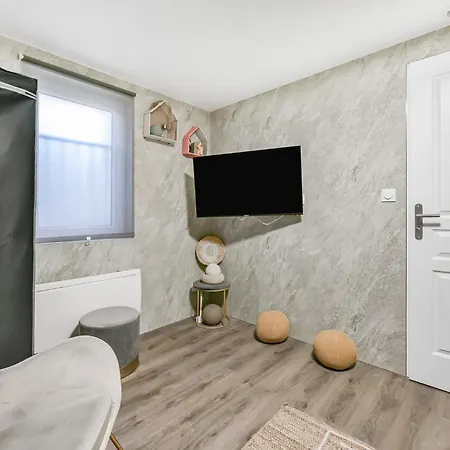 Διαμέρισμα Le Sauvage - 4 Prs - Wifi -proche Paris Μπομπινί